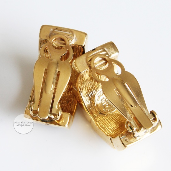 Givenchy Earrings Embossed Logo Stone Faux Pearl Gold Metal Clip Style Vintage - Picture 11 of 12